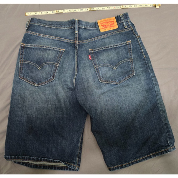 Levi's 569 Shorts Size 34 Mens Bermuda Dark Wash Blue Denim Baggy Skate Y2K - Picture 2 of 6